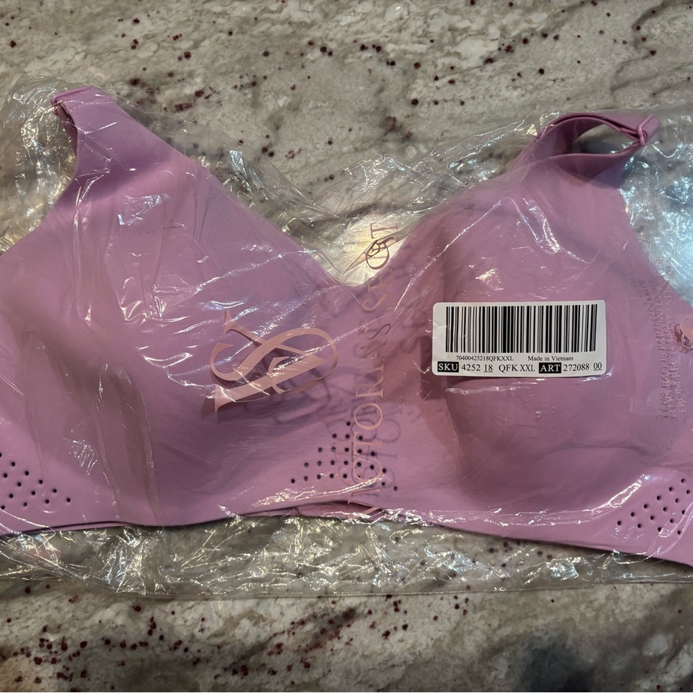 VSX Featherweight™ Medium V-Neck Sports Bra Comfortable Pink Wireless Bra new